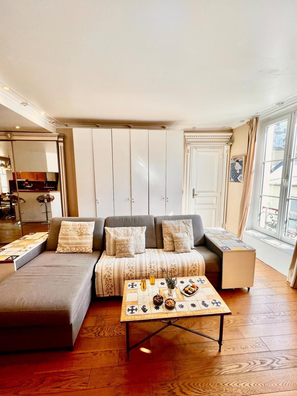 3p Baroque With Rooftop View Appartement Parijs